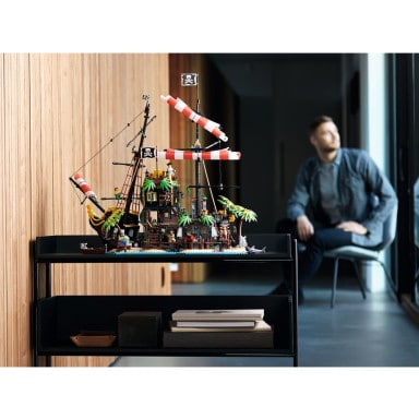LEGO 21322 Ideas Piraci z Zatoki Barakud – zdjęcie