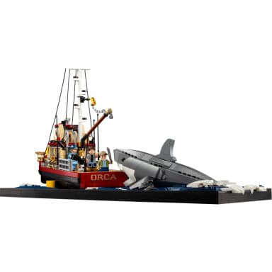 LEGO 21350 Ideas Szczęki – zdjęcie