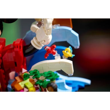 LEGO 21352 Ideas Magia Disneya – zdjęcie