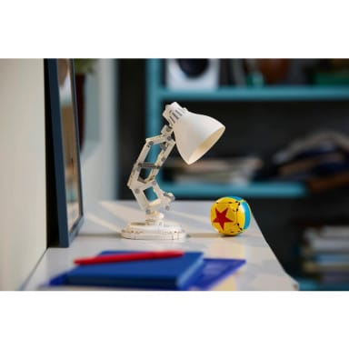 LEGO 21357 Ideas Disney Pixar Luxo Jr. – zdjęcie