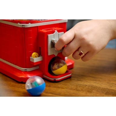 LEGO 21358 Ideas Maszyna z minifigurkami – zdjęcie
