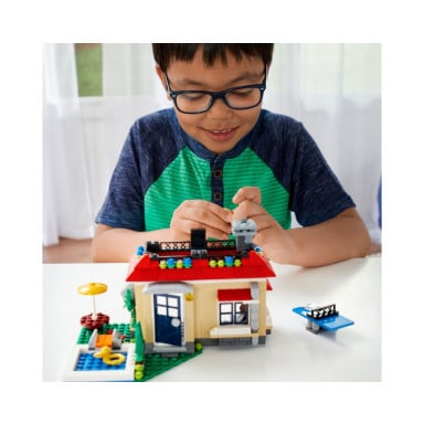 LEGO 31067 Creator 3 w 1 Wakacje na basenie – zdjęcie