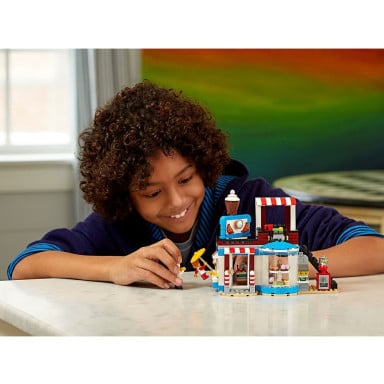 LEGO 31077 Creator 3 w 1 Słodkie niespodzianki – zdjęcie