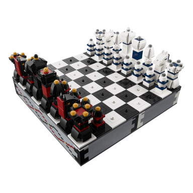 LEGO 40174 Zestaw szachów z motywem LEGO – zdjęcie