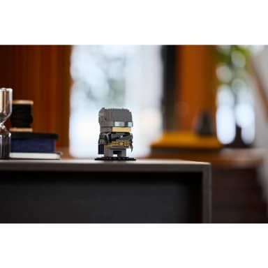 LEGO 40748 BrickHeadz Figurka Batmana 8 w 1 – zdjęcie