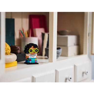 LEGO 40753 BrickHeadz Mirabel Madrigal – zdjęcie