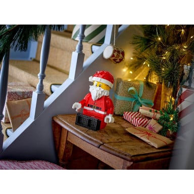 LEGO 40820 Powiększona minifigurka Świętego Mikołaja – zdjęcie