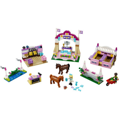 LEGO 41057 Friends Wystawa koni w Heartlake – zdjęcie