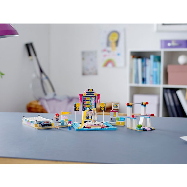 LEGO 41372 Friends Występ gimnastyczny Stephanie – zdjęcie
