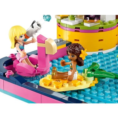 LEGO 41374 Friends Impreza Andrei na basenie – zdjęcie