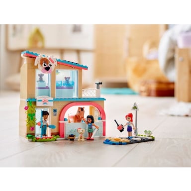 LEGO 41446 Friends Klinika weterynaryjna w Heartlake City – zdjęcie