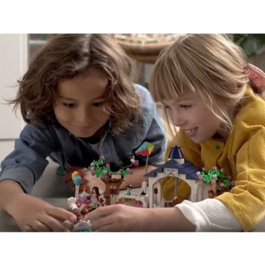 LEGO 41447 Friends Park w Heartlake City – zdjęcie