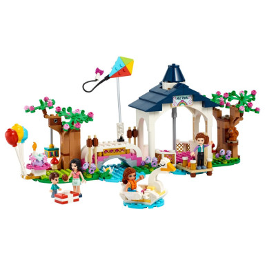 LEGO 41447 Friends Park w Heartlake City – zdjęcie