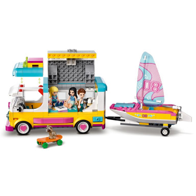 LEGO 41681 Friends Leśny mikrobus kempingowy i żaglówka – zdjęcie