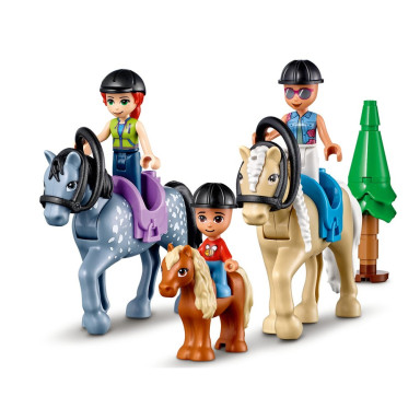 LEGO 41683 Friends Leśne centrum jeździeckie – zdjęcie