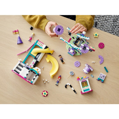 LEGO 41689 Friends Magiczny diabelski młyn i zjeżdżalnia – zdjęcie