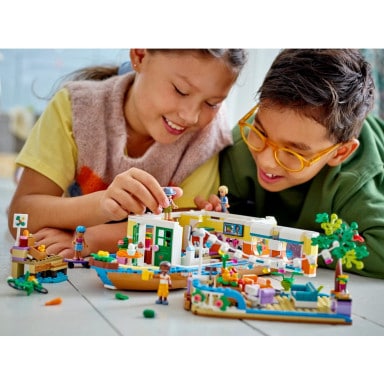 LEGO 41702 Friends Łódź mieszkalna na kanale – zdjęcie