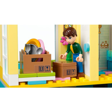 LEGO 41704 Friends Budynki przy głównej ulicy – zdjęcie