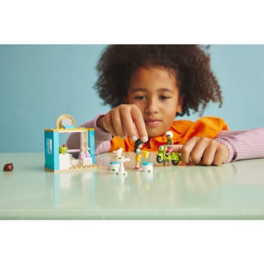 LEGO 41723 Friends Cukiernia z pączkami – zdjęcie