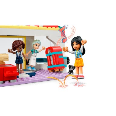 LEGO 41728 Friends Bar w śródmieściu Heartlake – zdjęcie