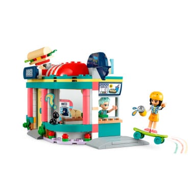 LEGO 41728 Friends Bar w śródmieściu Heartlake – zdjęcie