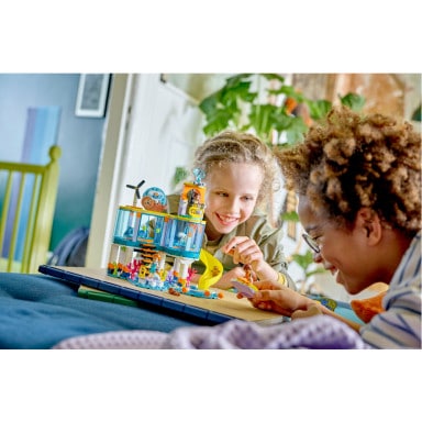 LEGO 41736 Friends Morskie centrum ratunkowe – zdjęcie