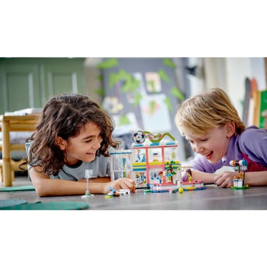 LEGO 41744 Friends Centrum sportowe – zdjęcie