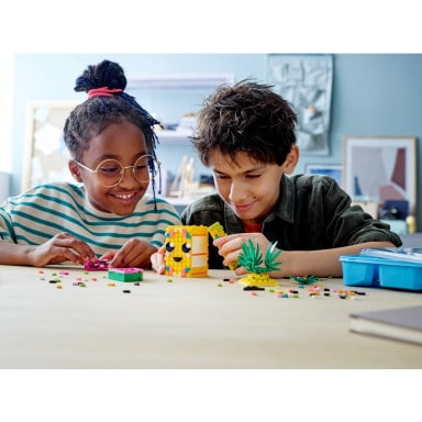 LEGO 41906 DOTS Pojemnik na długopisy w kształcie ananasa – zdjęcie