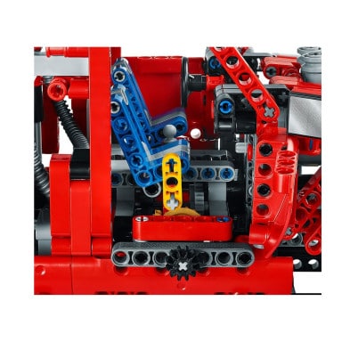LEGO 42029 Technic Ciężarówka po tuningu – zdjęcie