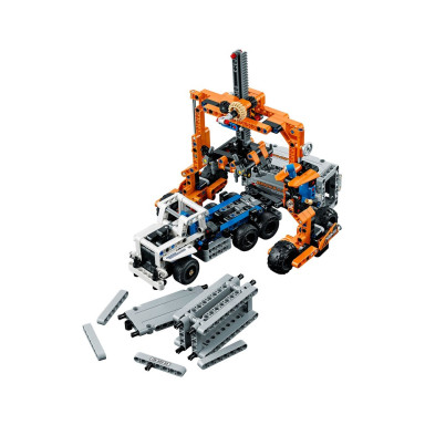 LEGO 42062 Technic Plac przeładunkowy – zdjęcie