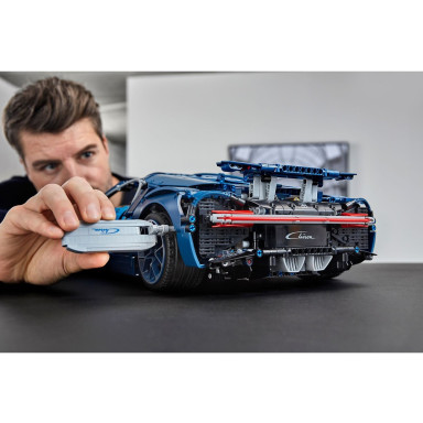 LEGO 42083 Technic Bugatti Chiron – zdjęcie