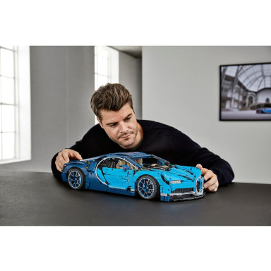 LEGO 42083 Technic Bugatti Chiron – zdjęcie