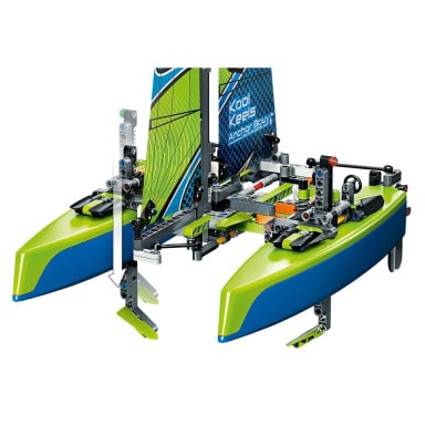 LEGO 42105 Technic Katamaran – zdjęcie