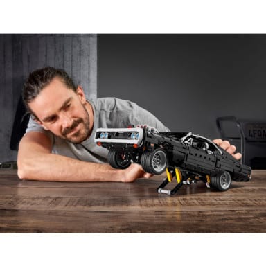 LEGO 42111 Technic Dom’s Dodge Charger – zdjęcie