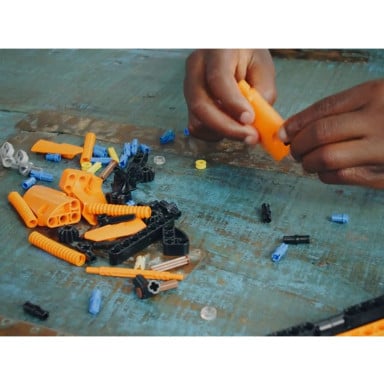 LEGO 42120 Technic Poduszkowiec ratowniczy – zdjęcie