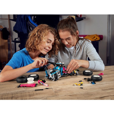 LEGO 42124 Technic Łazik terenowy – zdjęcie