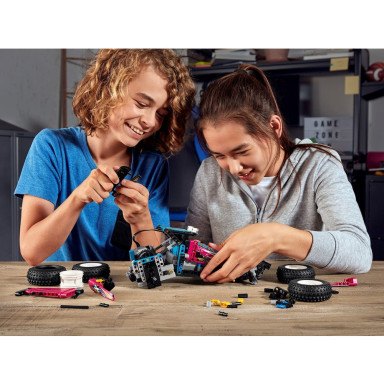 LEGO 42124 Technic Łazik terenowy – zdjęcie