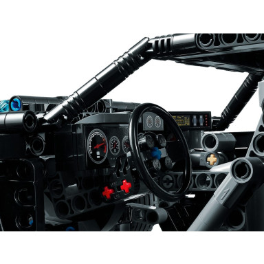 LEGO 42127 BATMAN – BATMOBIL – zdjęcie