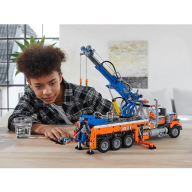 LEGO 42128 Technic Ciężki samochód pomocy drogowej – zdjęcie