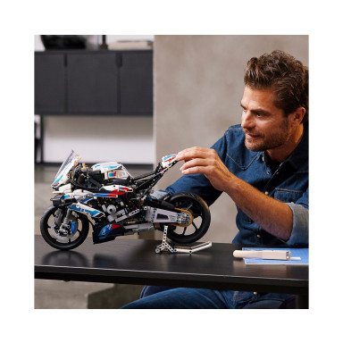 LEGO 42130 Technic BMW M 1000 RR – zdjęcie