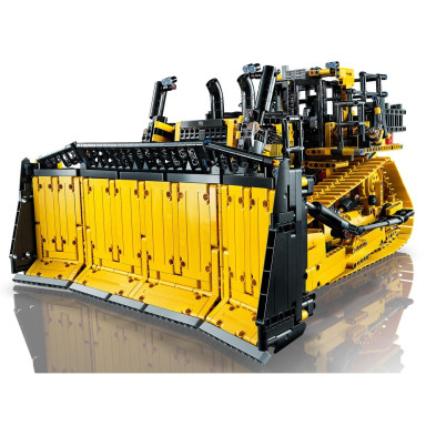 LEGO 42131 Technic Sterowany przez aplikację buldożer Cat D11 – zdjęcie