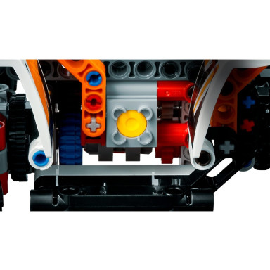 LEGO 42139 Technic Pojazd terenowy – zdjęcie