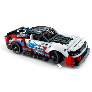 LEGO 42153 Technic Nowy Chevrolet Camaro ZL1 z serii NASCAR – zdjęcie