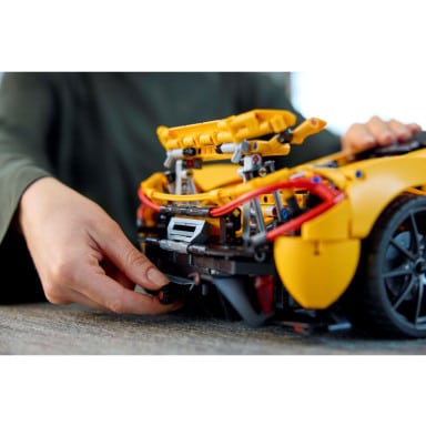 LEGO 42172 Technic McLaren P1 – zdjęcie