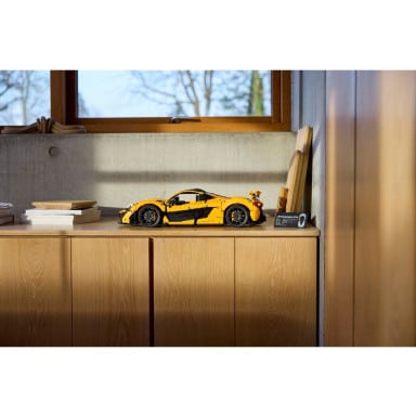 LEGO 42172 Technic McLaren P1 – zdjęcie
