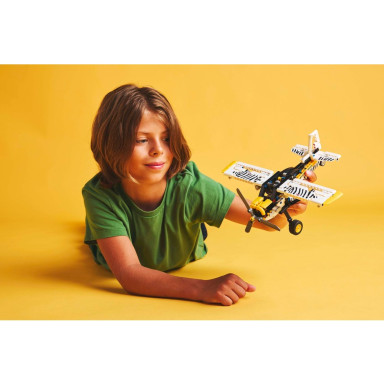LEGO 42198 Technic Samolot transportowy – zdjęcie