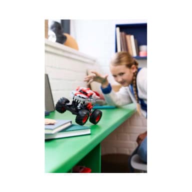 LEGO 42200 Technic Monster Jam ThunderROARus z napędem typu pull-back – zdjęcie