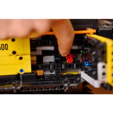 LEGO 42215 Technic Koparka Volvo EC500 Hybrid – zdjęcie