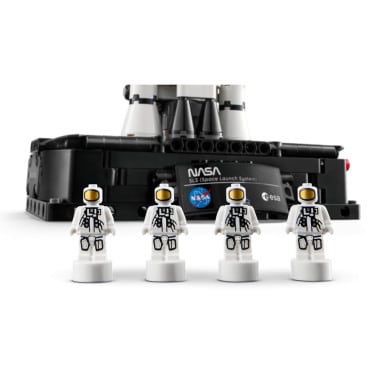 LEGO 42221 Technic Rakieta SLS NASA Artemis – zdjęcie