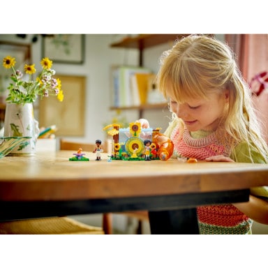 LEGO 42601 Friends Plac zabaw dla chomików – zdjęcie